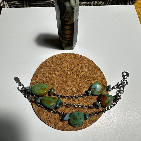 Turquoise and sterling silver bracelet - Picture 1 of 9